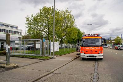 Stuttgart-Weilimdorf: Starke Rauchentwicklung im Keller sorgt fuer Feuerwehr Einsatz